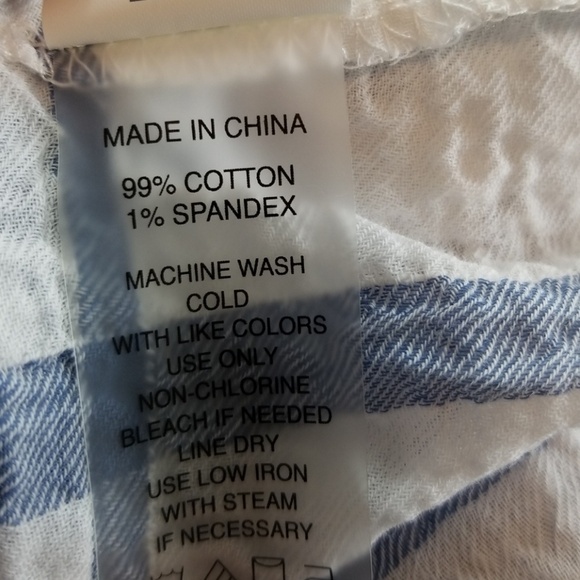 Two by Vince Camuto size 3x semi sheer - Picture 4 of 8